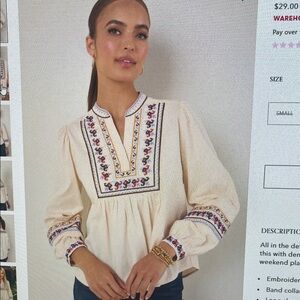 Chic Embroidered Blouse in Cream